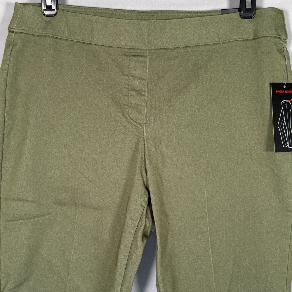 NWT Briggs Sage Green Pull on Elastic Waist Pants Petite 14P Cropped Comfort - Picture 2 of 11